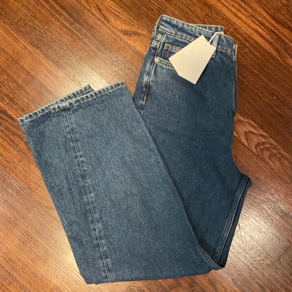 Tapered leg high rise jeans